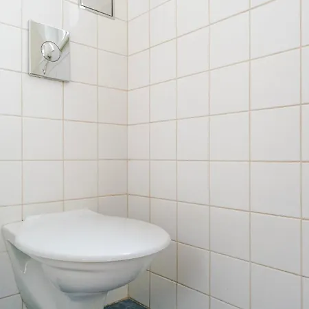 Blueground Andel View Nr Vltava River Metro Prg-80 Apartament *